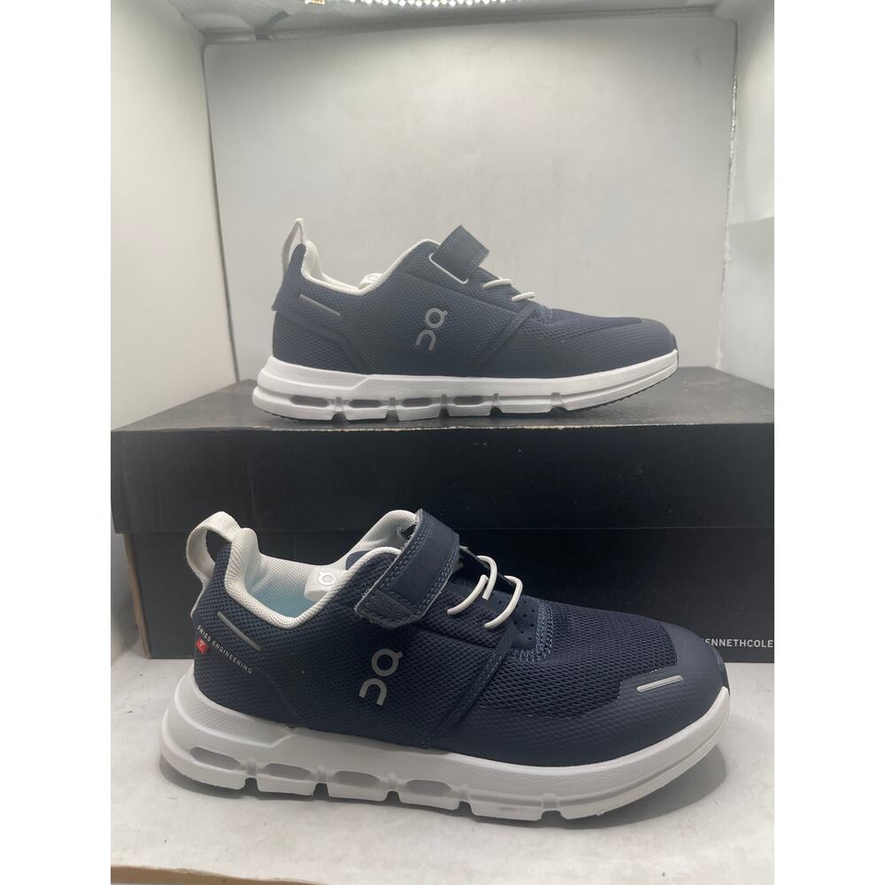 On Kids' Cloud Play 1 Shoes, Girl Size k1.5